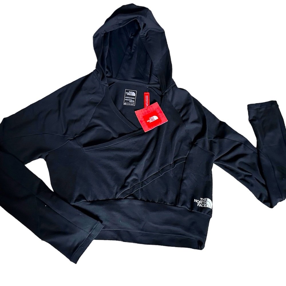 North Face Hooded Motivation Wrap